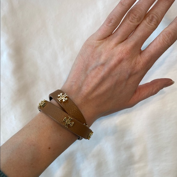 Tory Burch Double Wrap Logo Bracelet Leather Tan Gold - Picture 3 of 12